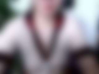Akiramm MILF webcam performer live streaming
