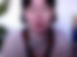 Live cam show with Akiramm - Middle Aged on friskycurves.com