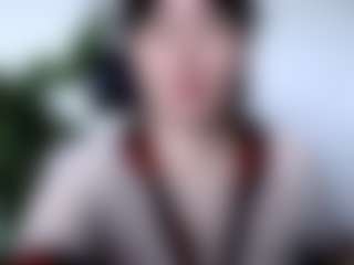Akiramm MILF webcam performer live streaming