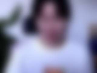 Akiramm MILF webcam performer live streaming