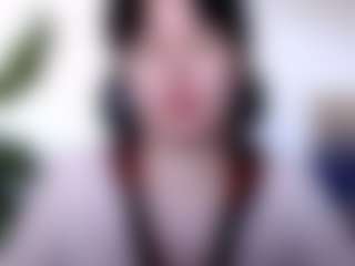 Akiramm MILF webcam performer live streaming