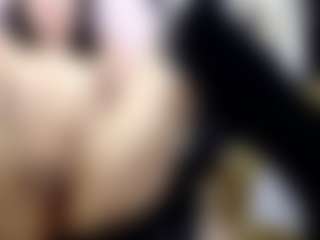 Akiramm MILF webcam performer live streaming