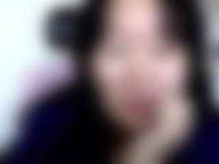 Live cam show with Akiramm - Middle Aged on mypornchat.com