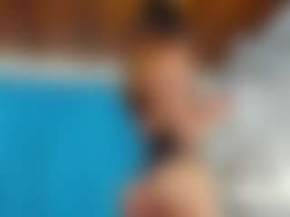 emilhornett's Live Sex Cam Show