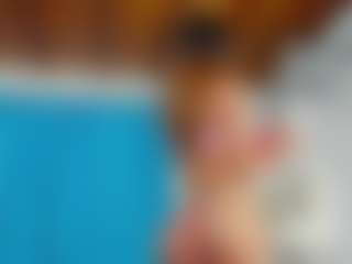emilhornett's Live Sex Cam Show