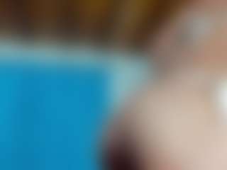 Show de cam en vivo con emilhornett - Spank en Camsoda