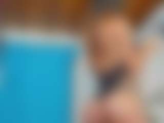 emilhornett's Live Sex Cam Show