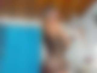 Live-Cam-Show mit emilhornett - Polish auf Camsoda