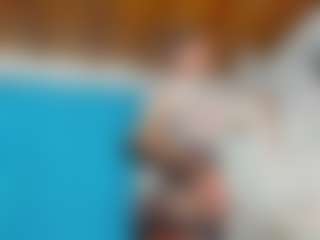 emilhornetts Live-Sex-Cam-Show