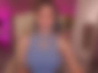 Live cam show with CrystalBarbie - Young Adult on Hubzter Live