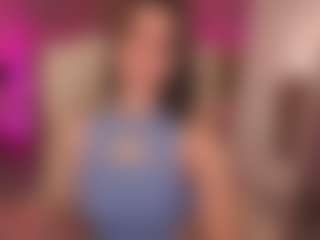 Live cam show with CrystalBarbie - Blue Eyes on Dare Cams