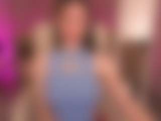 Live cam show with CrystalBarbie - Natural on Camsoda
