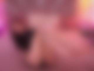 Live cam show with CrystalBarbie - Solo on Nude Live Now