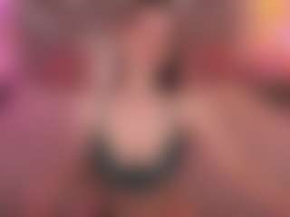Live cam show with CrystalBarbie - Amateur Big Tits on Camsoda