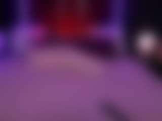 Live cam show with CrystalBarbie - Bedroom on Camsoda