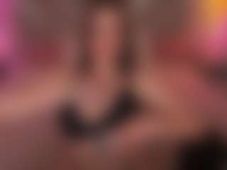 Live cam show with CrystalBarbie - BBW on Mixed Magazine Live