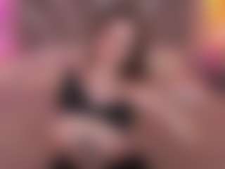 Live cam show with CrystalBarbie - Deepthroat on TeamSkeetLive