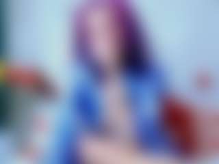 Live cam show with DarinaLovelyy - Average on TottyGirls
