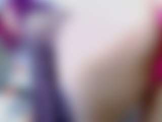 Live cam show with DarinaLovelyy - Middle Aged on Adult Interactions