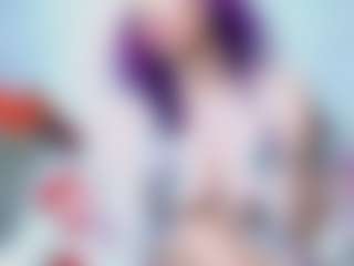 Live cam show with DarinaLovelyy - Housewife on friskycurves.com