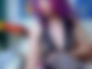 Live cam show with DarinaLovelyy - Moaning on Cam Slut