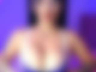 lauraG's Live Sex Cam Show