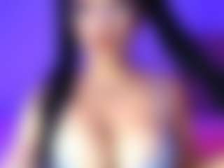 Live cam show with lauraG - Big Ass on Dare Cams
