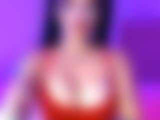 Live cam show with lauraG - Strip on fuck-show.com