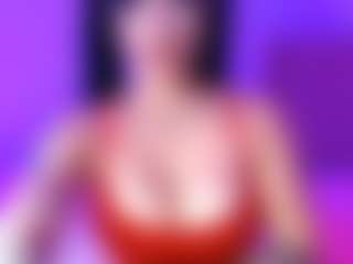Live cam show with lauraG - Amateur on milfzrlive.com