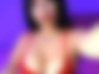 Live cam show with lauraG - Public Latina on Camsoda | colombia