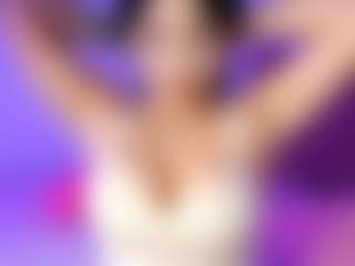 lauraG's Live Sex Cam Show