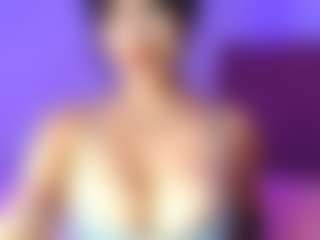 Live cam show with lauraG - Average on Camsoda