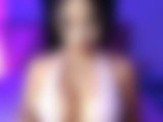 lauraG's Live Sex Cam Show