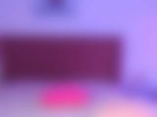 lauraG's Live Sex Cam Show