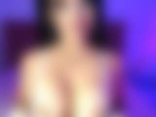 lauraG's Live Sex Cam Show