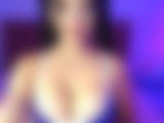 Live cam show with lauraG - Brown Eyes on Camsoda
