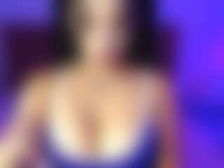 lauraG's Live Sex Cam Show