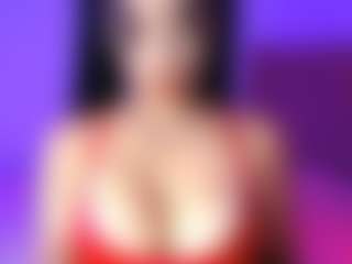 Live cam show with lauraG - Pornstar Public on Ass Tok
