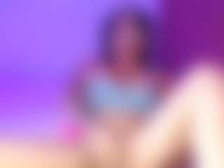 lauraG's Live Sex Cam Show