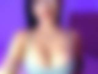 lauraG's Live Sex Cam Show
