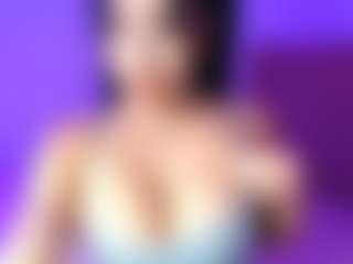 Live cam show with lauraG - Brown Eyes on Camsoda
