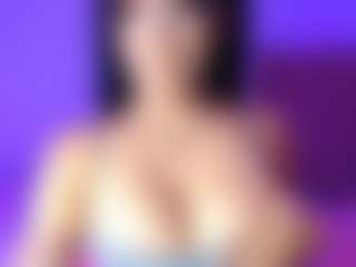 lauraG's Live Sex Cam Show