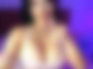 lauraG's Live Sex Cam Show