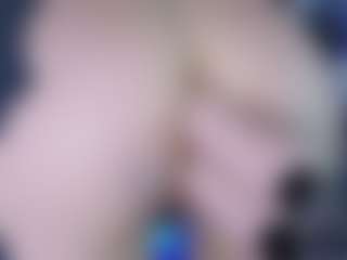 Live cam show with LoLaHotWet - Fingers on nudelive.tv