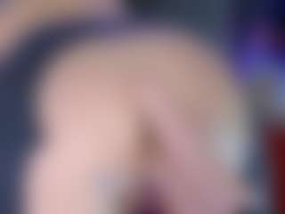 LoLaHotWet's Live Sex Cam Show