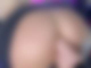 Live cam show with LoLaHotWet - Foot Fetish on fapnchat