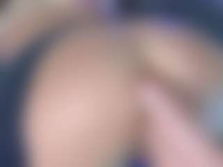 LoLaHotWet's Live Sex Cam Show
