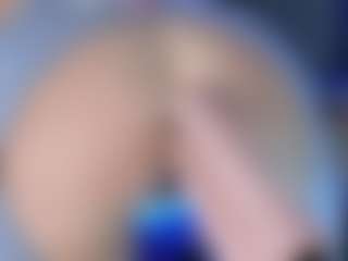 LoLaHotWet's Live Sex Cam Show