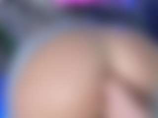 Live cam show with LoLaHotWet - Anal Toys on StripNow