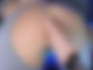 LoLaHotWet's Live Sex Cam Show